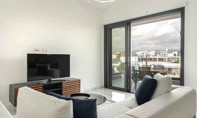 Kato Polemidia Apartamento | Phaedrus Living: Limassol Opalia Residences Jade