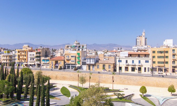 Nicosia Apartamento | Phaedrus Living Plateia Suite Verde