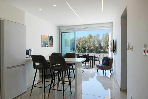 Paphos Apartamento | Phaedrus Living - Seaside Executive Flat Harbour 203