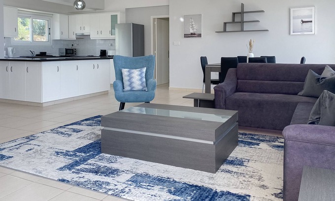 Mesa Chorio Apartamento | Phaedrus Living Sunset View Flat Mesogi