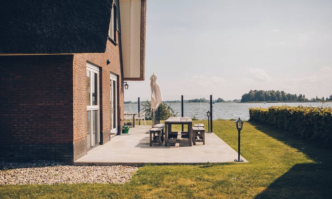Heeg Casa | Pharshoeke’s crown jewel on the Heegermeer