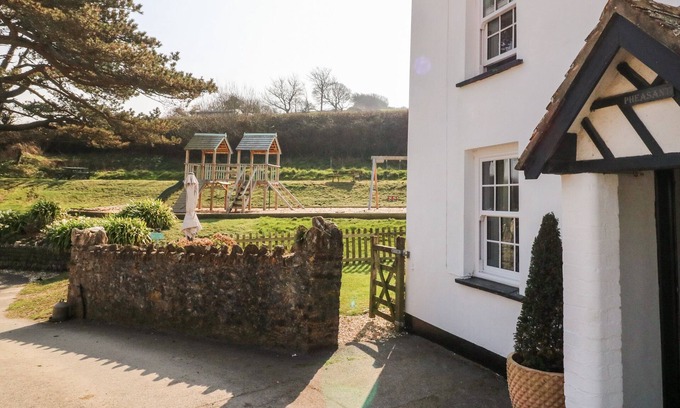 Watermouth Cabaña | Pheasant Cottage