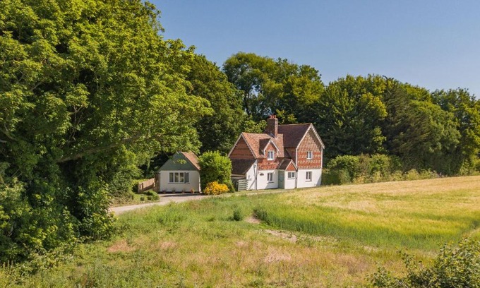 Patrixbourne Casa | Pheasants Lodge by Bloom Stays