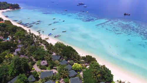 Ko Phi Phi Complejo | Phi Phi Holiday Resort, Leam Tong Beach
