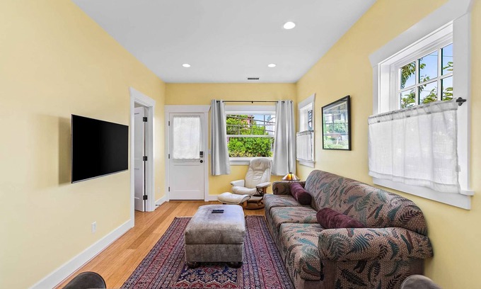 Phinney Ridge Casa | Phinney's Newest Family House with BBQ