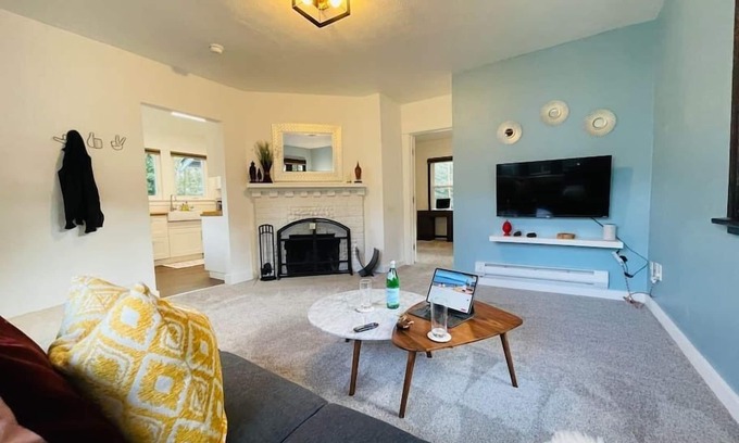 Seattle Cabaña | Phinneywood Cottage - Greenlake - Zoo - Phinney