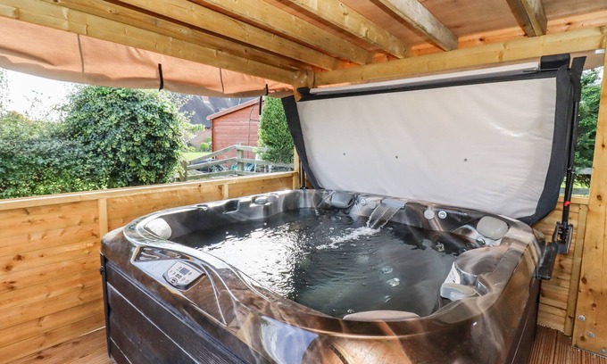 Forest of Dean Cabaña | Phoenix House