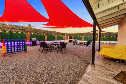 Downtown Phoenix Casa | Phoenix Retreat - 1 Bedroom King Suite with 2 Smart TVs - 10 min from Airp - Unit B
