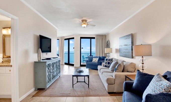 Orange Beach East Condominio | Phoenix X 1505- GulfFront View, Large Balcony!