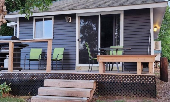Fremont Cabina | Pickerel Cabin - Waterfront resort on Fremont Wolf River