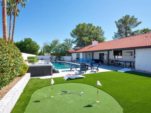 Village Estates Casa | Pickleball-Basketball-HeatedPool-Spa-2 Primary BRs