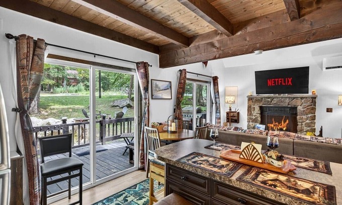 Lake Ariel Casa | Book Labor Day Enjoy All Amenities & 5 Star Chalet Pools Beach Lake Fishing Golf