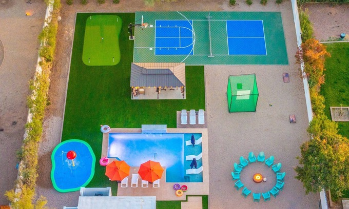 Norma Estates Casa | Pickleball Golf Heated Pool Splash Pad