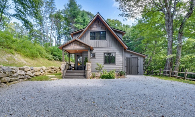 Glenville Cabaña | Screened Porch & On-Site Trails: Glenville Cottage