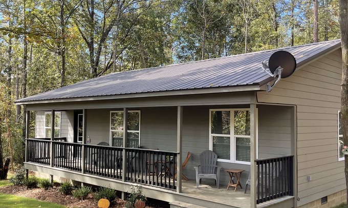 Counce Cabina | Pickwick cabin near stateline boat ramp. 2 bed 2 full bath. Boat storage