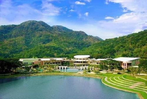 Nasugbu Apartamento | Pico De Loro Hamilo Coast beach and Country Club - Myna B One Bedroom