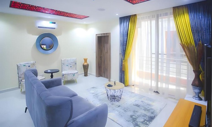 Lagos Mainland Apartamento | Picturesque 3-bedroom Apartment in Yaba