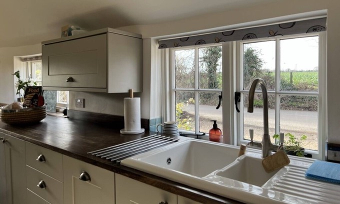 Preston Cabaña | Picturesque Country Cottage near Canterbury