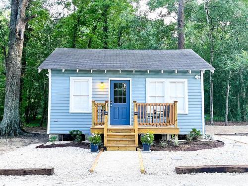 Lafayette Casa | Picturesque Cozy Cottage with Fire Pit Space in Louisiana