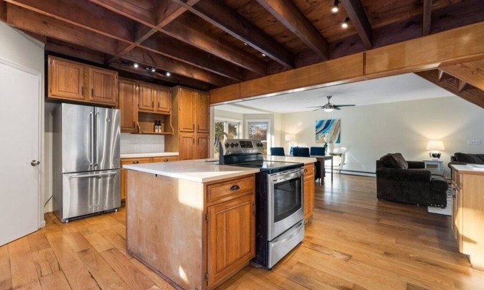 West Milford Casa | PICTURESQUE GREAT ESCAPE