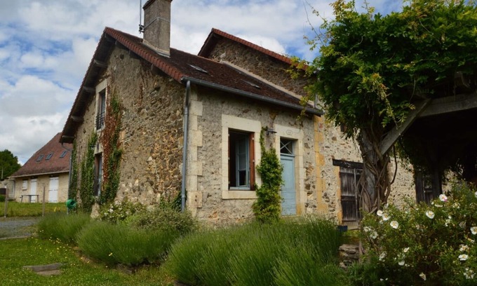 Savignac-Ledrier Casa | Picturesque stone cottage