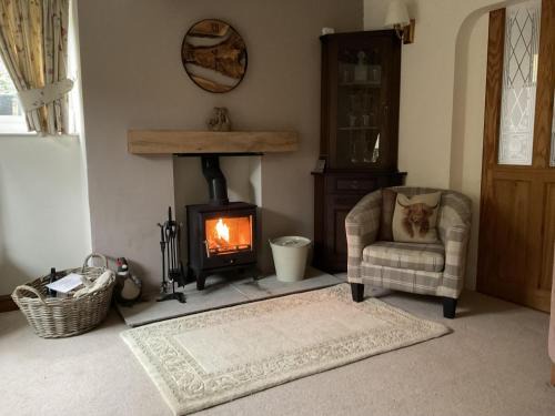 Ampleforth Casa | Picturesque Stone Cottage in the Heart of North Yorkshire Village - Hideaway Cottage