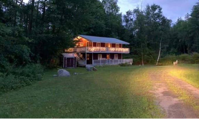 Wardsboro Casa | Picturesque Vt home w/double lvl wrap around deck