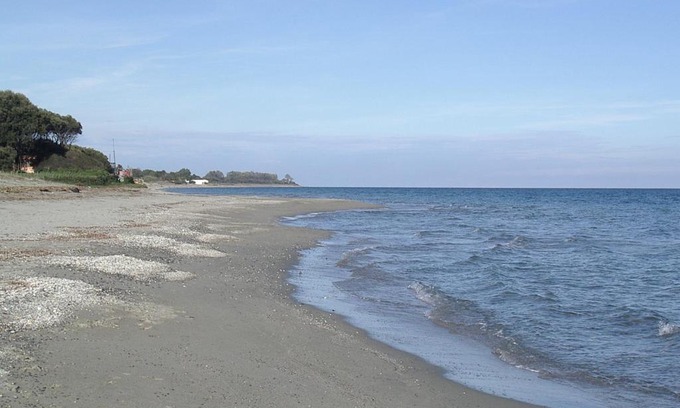 Poggio-Mezzana Casa | pied dan l'eau moriani plage res alba serena