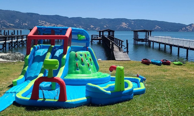 North Lakeport Casa | PIER 43! BOATDOCK>14 GUESTS>HOT-TUB