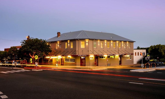 Coffs Harbour Hotel | Pier Hotel Coffs Harbour