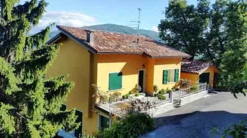 Castelnovo ne' Monti Apartamento | Pietra di Bismantova Short Lets