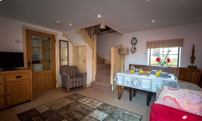 Taunton Cabaña | Pikes Barn - a barn that sleeps 4 guests in 1 bedroom