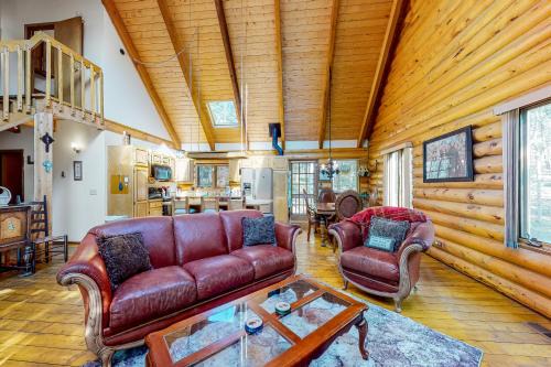 Divide Casa | Pikes Peak Retreat
