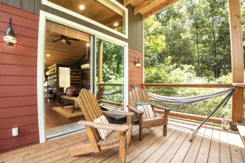 French Village Apartamento | PIKES PEAK - Tiny Houses Of French Village