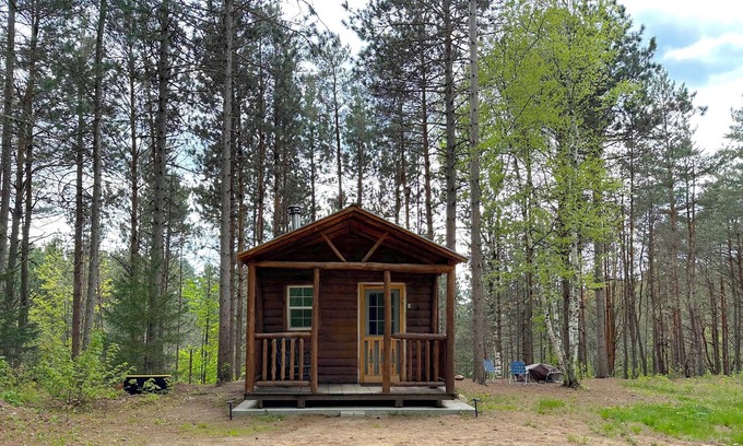 Malone Cabina | Pine Cabin