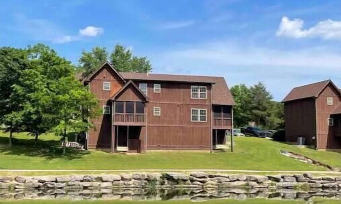 Reeds Spring Casa | Pine Grove Cabin