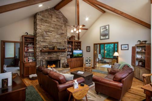 Brevard Casa | Pine Hill