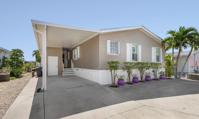 Saint James City Casa | Pine Island Paradise - Saltwater Canal 2 bed/2 bath