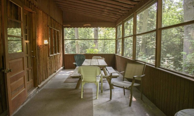 Bainbridge Cabina | Pine Lake Trout Club Cabin #7!!!