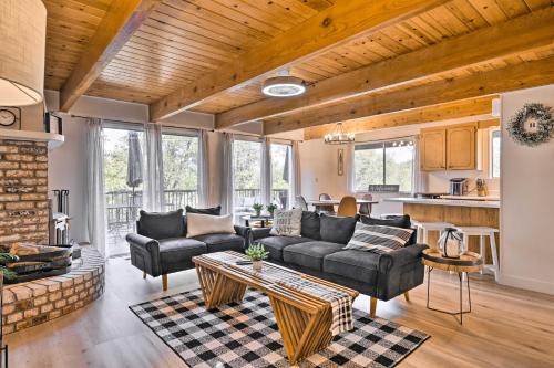 Groveland Casa | Pine Mountain Lake Cabin with Grill!