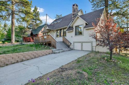 Big Bear Lake Chalet De Esquí | Pine Nest Relaxing Walk to Marina Cozy Chalet