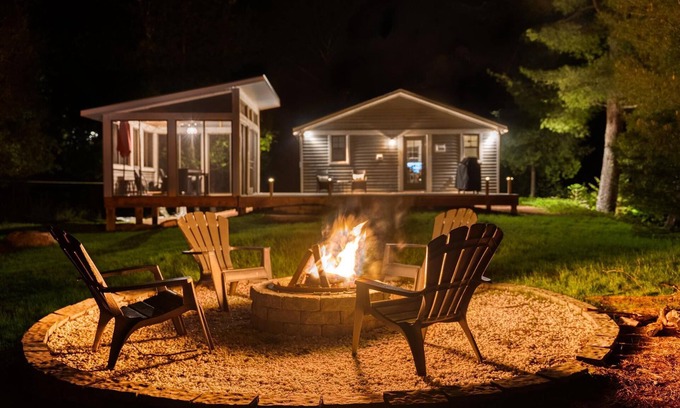 La Minerve Cabaña | 🌲 Pine Peninsula - Lakeside Retreat 🌅