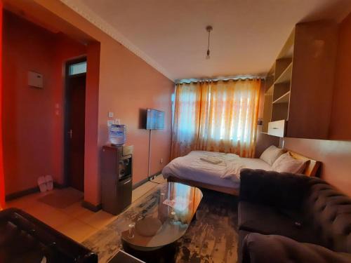 Kidono Apartamento | Pine Residency w Secure Parking, Wifi, Netflix & Rooftop Views