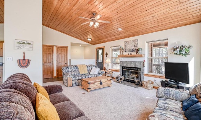 Angel Fire Casa | Pine Top