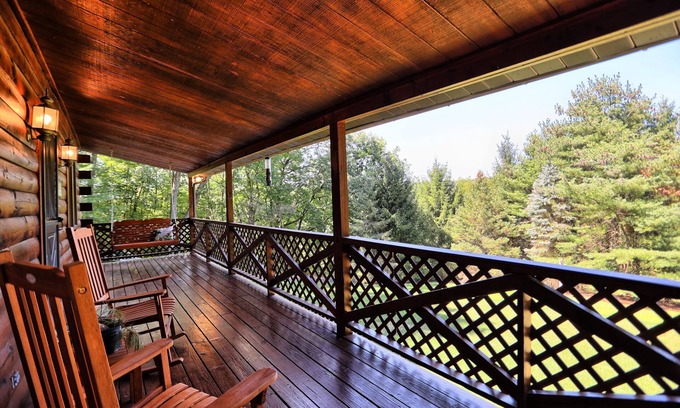 Elliottsburg Cabina | Pine View Cottage - Cozy and Secluded - 3 bedroom