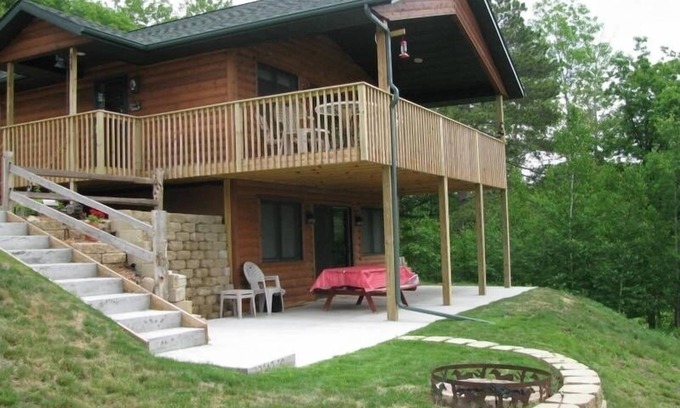 Birchwood Cabina | 'Piña Retreat' Reserve su diversión Ahora! Spider Lake Resort
