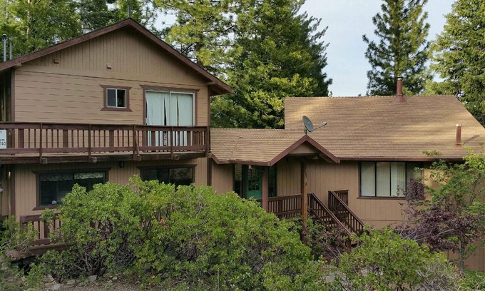 Cold Springs Cabina | Pinecrestarearentals # 7 Big reunion cabin duerme 30!