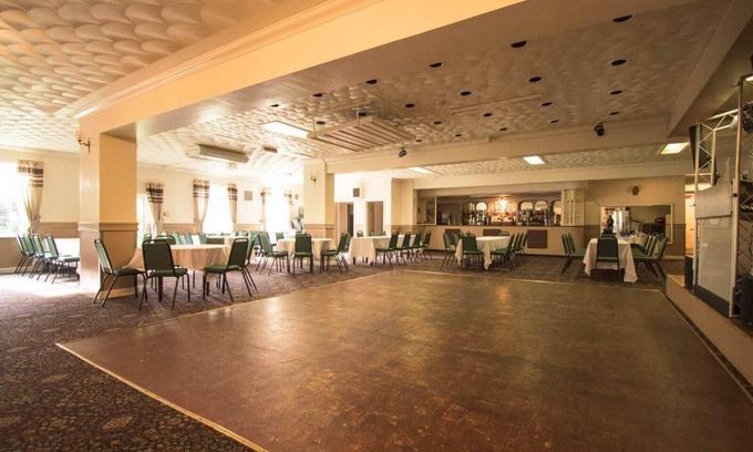 Carlisle Hotel | Pinegrove Hotel