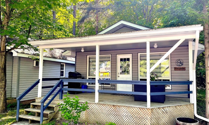 Washago Cabaña | "pinehaven" Cottage