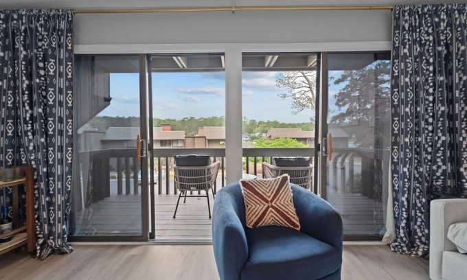 Pinehurst Apartamento | Pinehurst - Lakeview 2BR w/pool